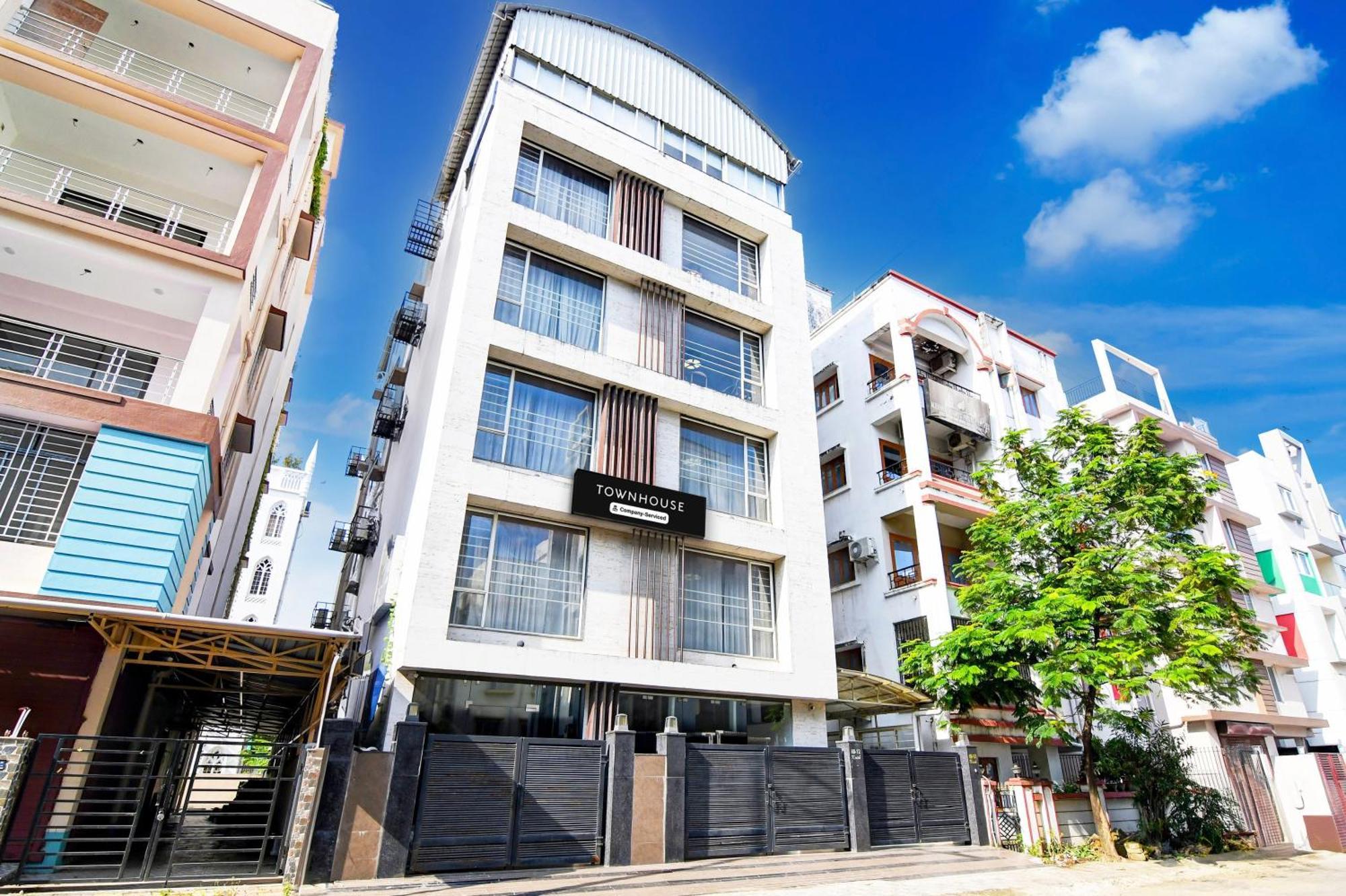 Super Townhouse New Town Formerly Krish Residency Calcutta Extérieur photo