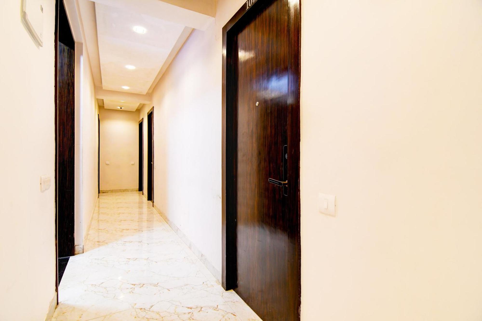 Super Townhouse New Town Formerly Krish Residency Calcutta Extérieur photo