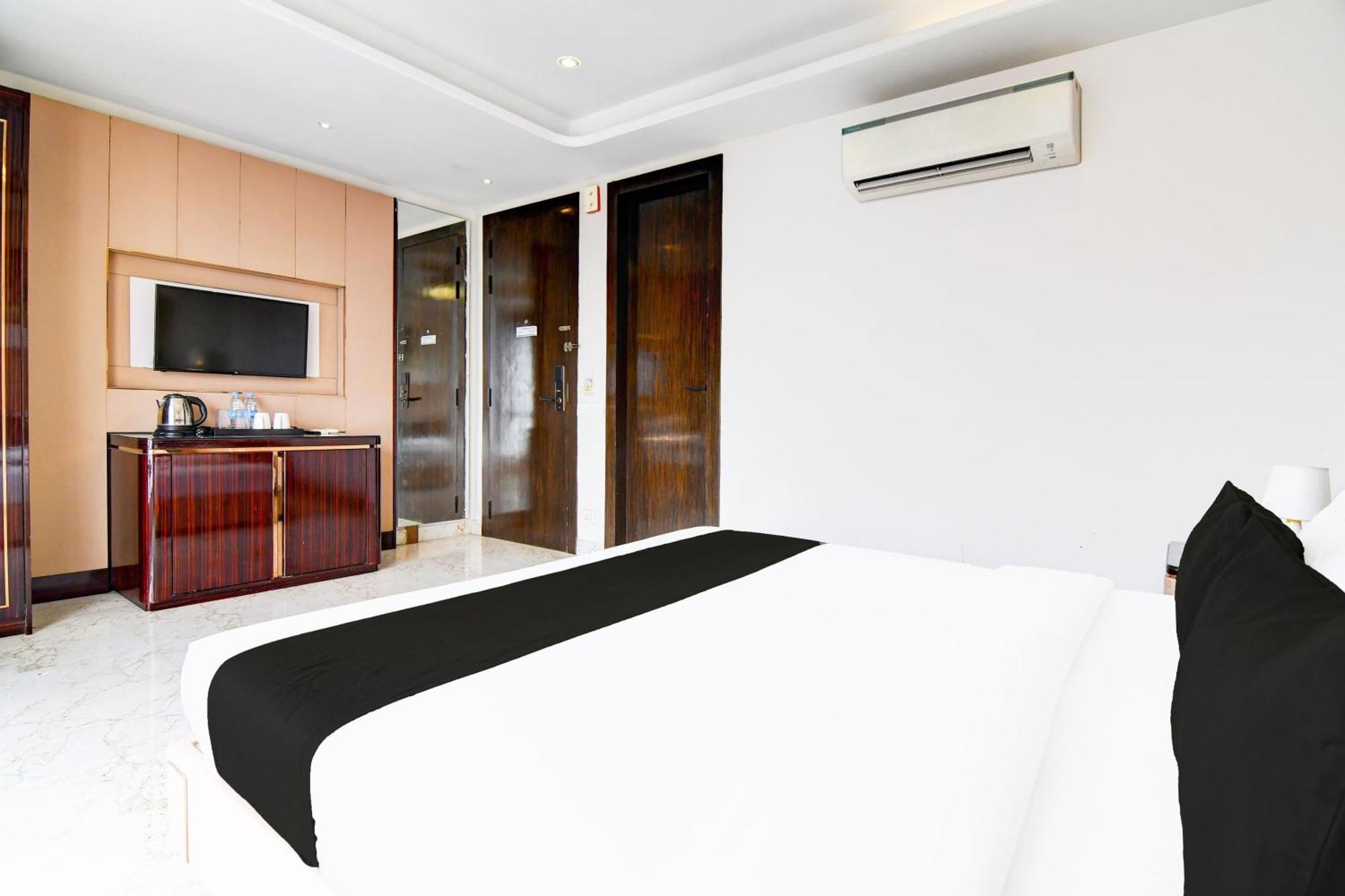 Super Townhouse New Town Formerly Krish Residency Calcutta Extérieur photo